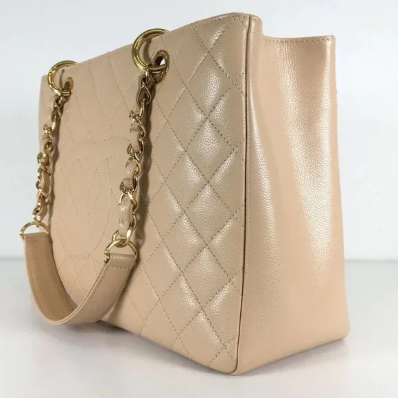 Chanel GST Tote - Picture 2 of 5